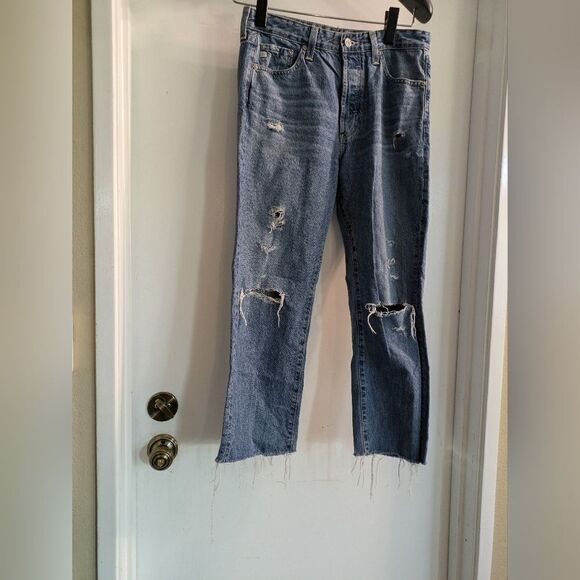 AG distressed crop jeans size 26. Waist 14 inches and inseam is 23 inches - Picture 4 of 7